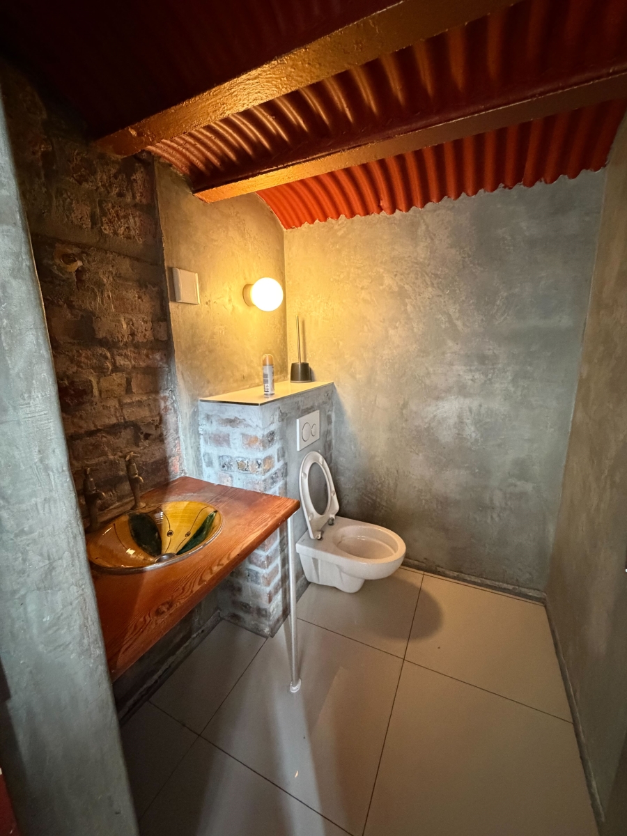 To Let Commercial Property for Rent in Woodstock Western Cape
